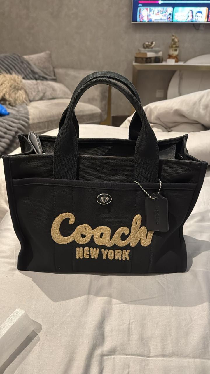 Coach tota